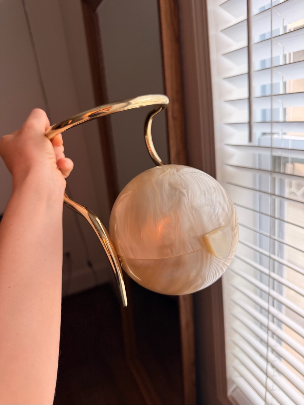 Cult Gaia Pearl bag with Gold Handle - Picture 4 of 8